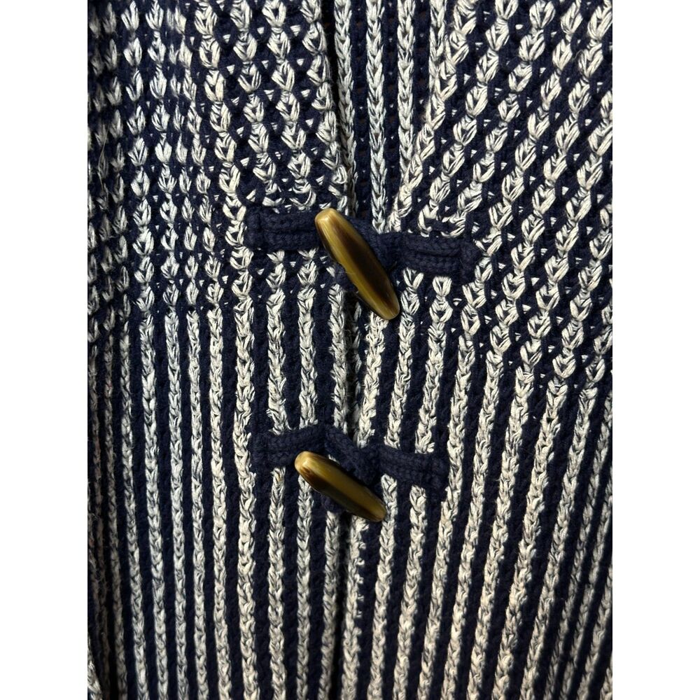 Gap heavyweight cotton knit navy & white sweater toggle cardigan, Cozy Winter - Picture 3 of 11